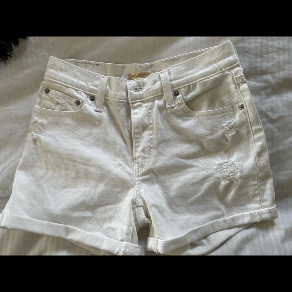 Levi shorts